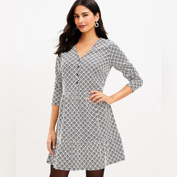 NWT Loft Gray and Cream Dress - Picture 4 of 6